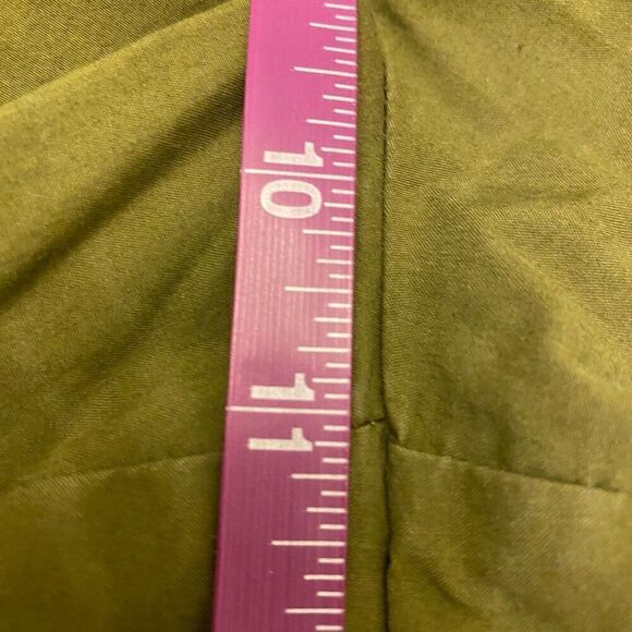 Eddie‎ Bauer Army Green Cargo Trail Flat Front Shorts Size 18 - Picture 14 of 16